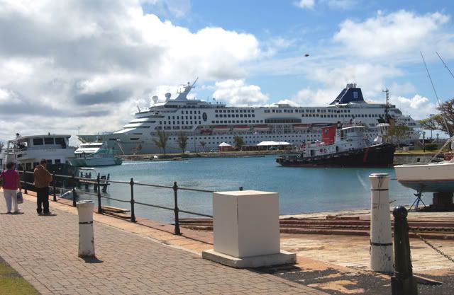 tourist-ship_2684.jpg
